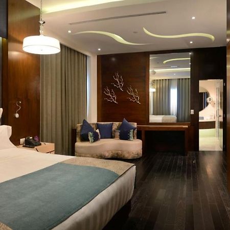 Hs Hotsson Hotel Irapuato Exterior foto