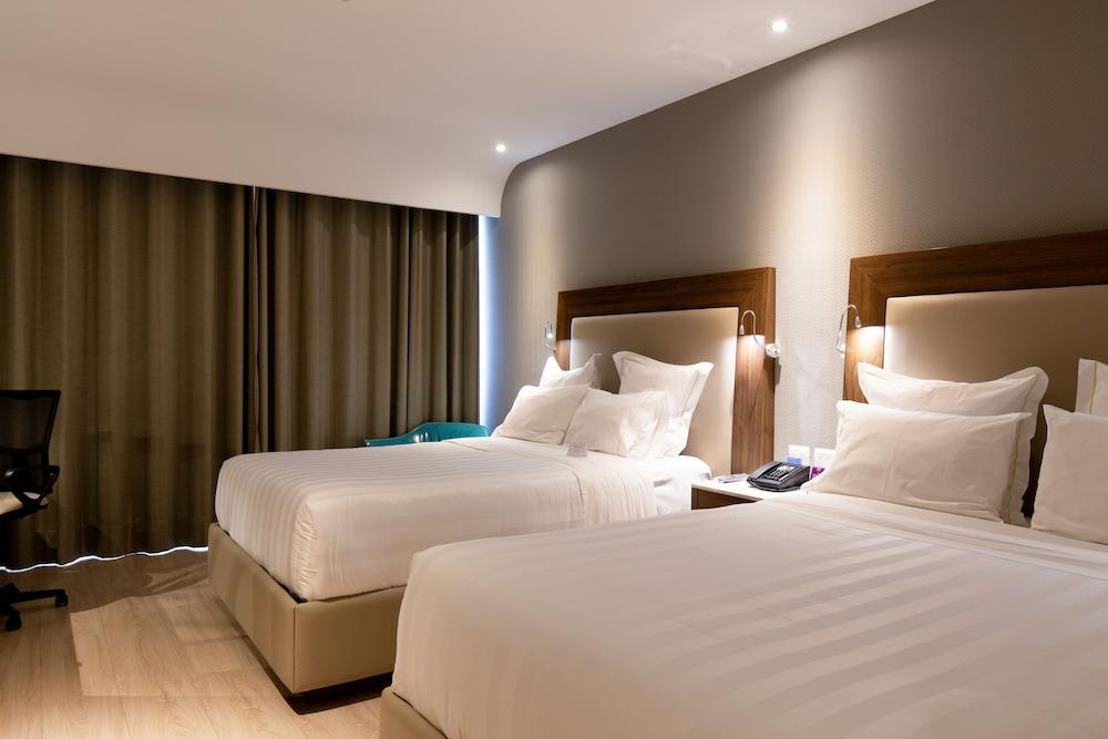 Hs Hotsson Hotel Irapuato Exterior foto