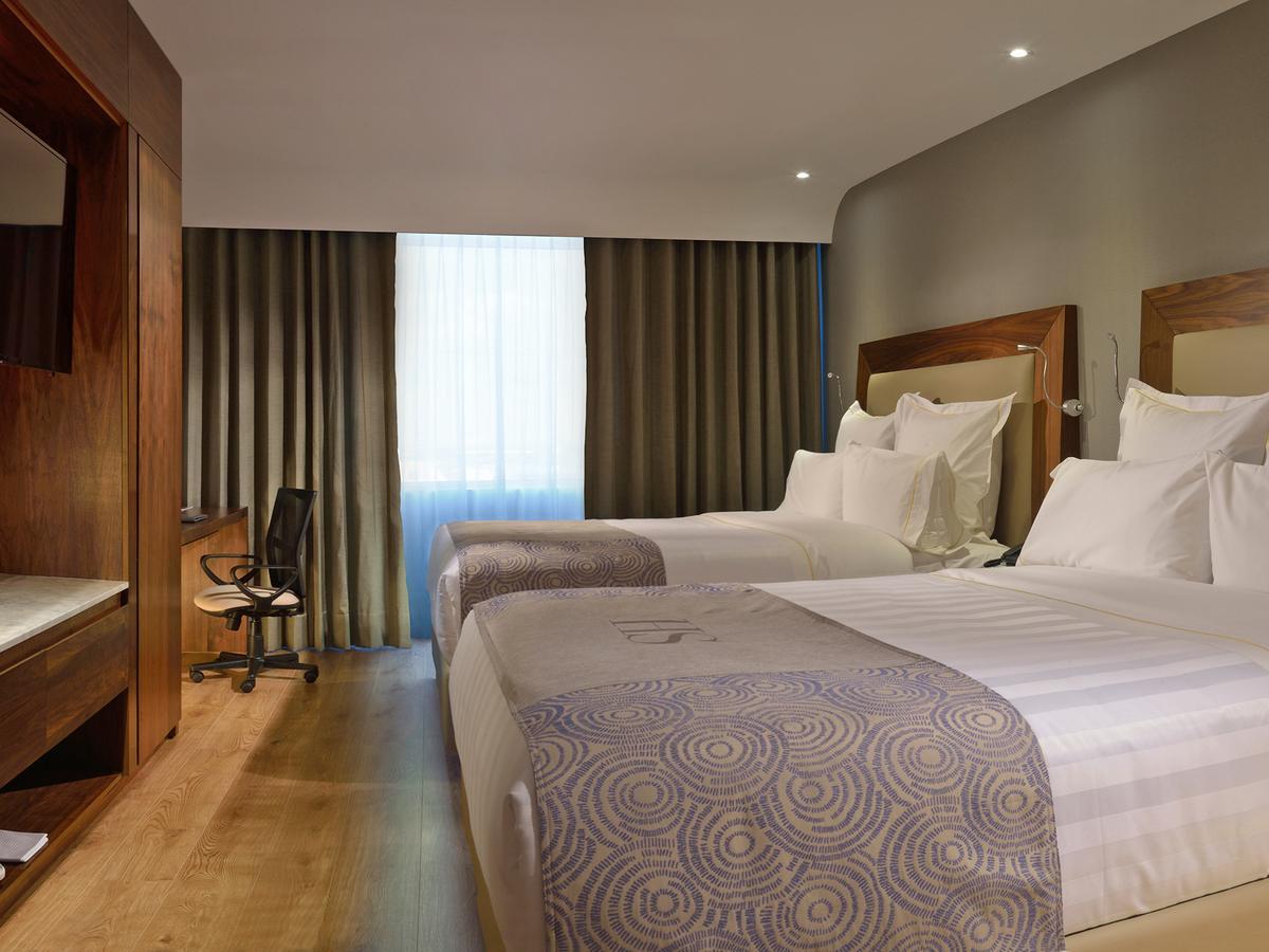 Hs Hotsson Hotel Irapuato Exterior foto